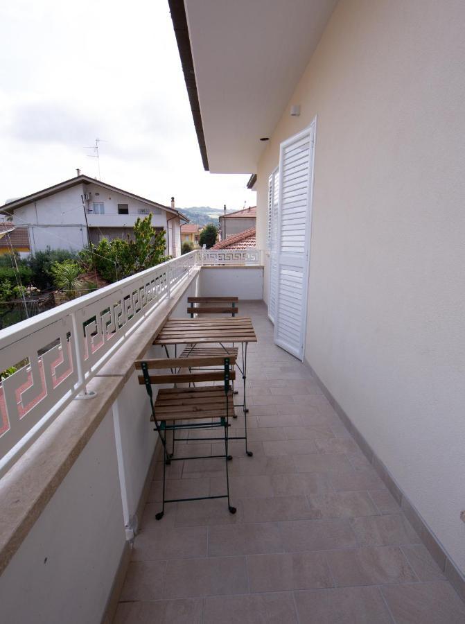 Aria Di Sale Bed & Breakfast Martinsicuro Ngoại thất bức ảnh